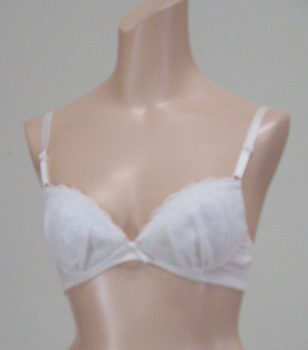 ブラジャー